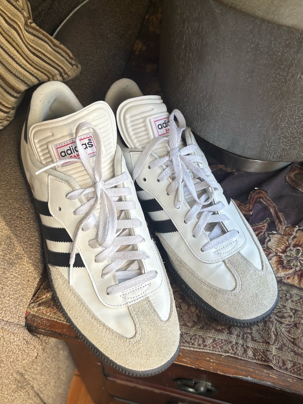 AS NEW!! Adidas Samba Men's White & Black Classic  sneakers 10.5 men - Picture 11 of 12